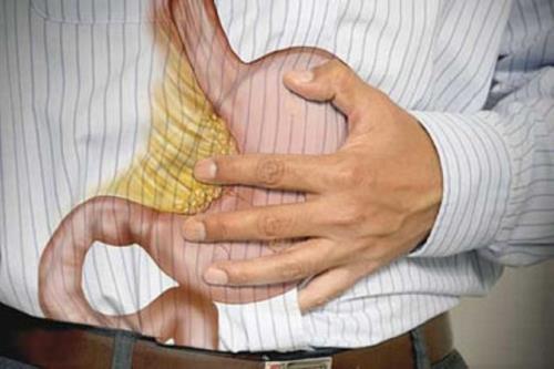 ۷ نشانه ریفلاکس معده