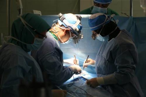 جزئیات عمل قلب خانم 87 ساله با روش جراحی کرونری کم تهاجمی