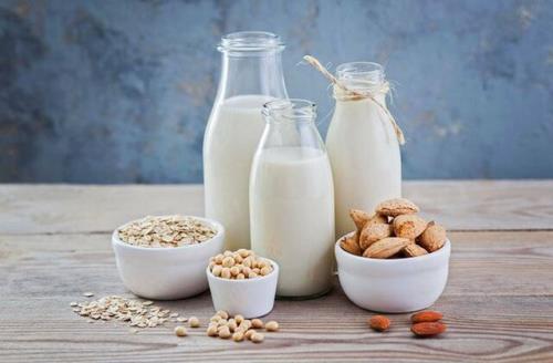 نوشیدنی های گیاهی را جایگزین شیر نکنید