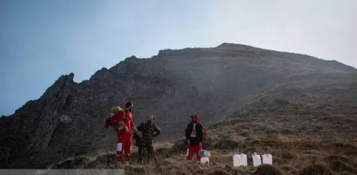 خدمات رسانی ۱۸ تیم عملیاتی هلال احمر در اطفای آتش سوزی جنگل های الیت