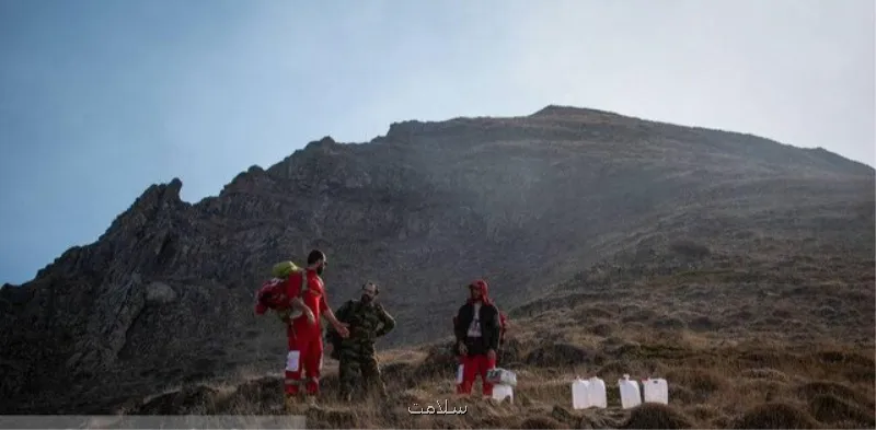 خدمات رسانی ۱۸ تیم عملیاتی هلال احمر در اطفای آتش سوزی جنگل های الیت