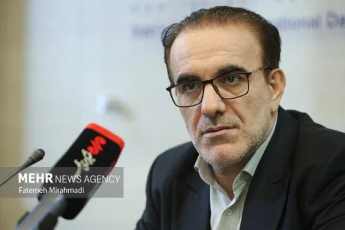 رهبر شهید بر حفظ اعتماد میان پزشک و مردم تاکید داشت