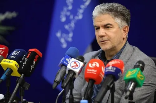 صف انتظار در همه دنیا وجود دارد